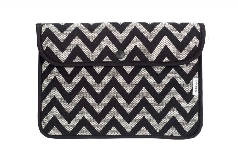 iPad flap case / Pochette L Zigzag BlackiPad flap case / Pochette L Denim Black